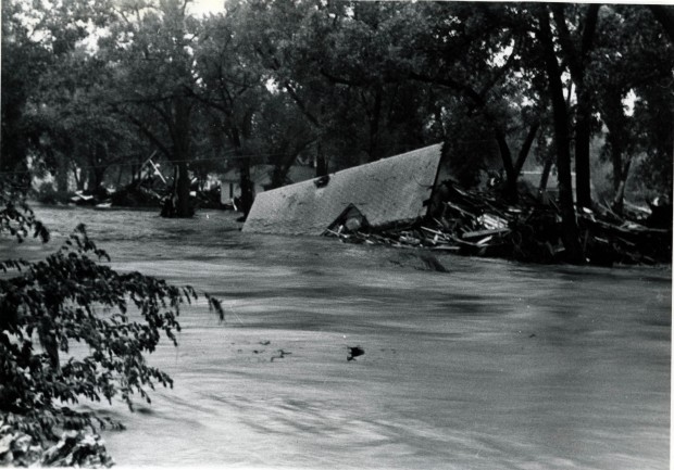 Scene1972flood026.jpg